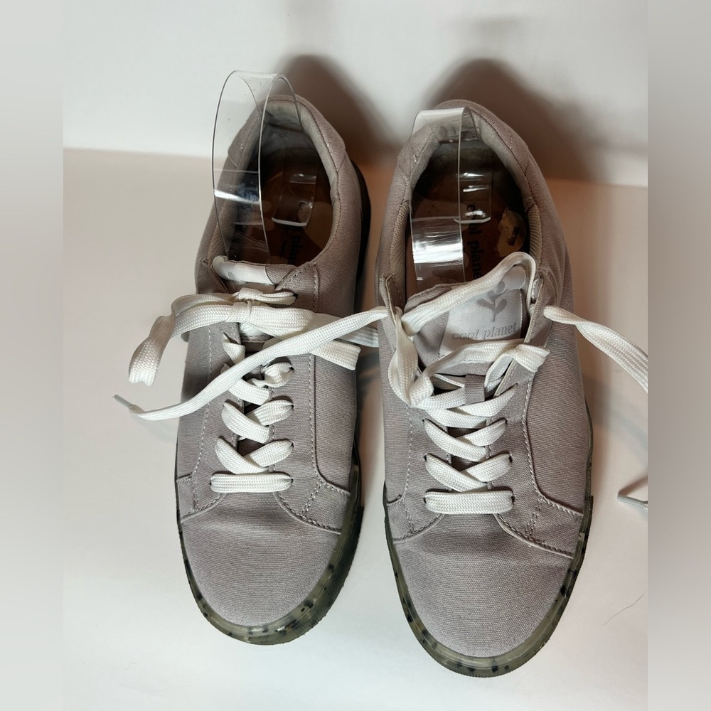 STEVE MADDEN COOL PLANET SUNNYY SNEAKERS GRAY SZ 7 RECYCLED/ORGANIC MATERIALS - Picture 8 of 8